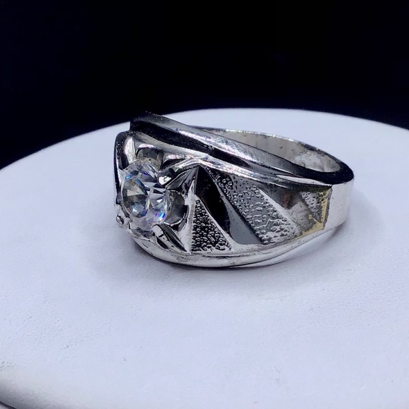 🌺Vintage Lind 14K GE & CZ Ring - Picture 8 of 14